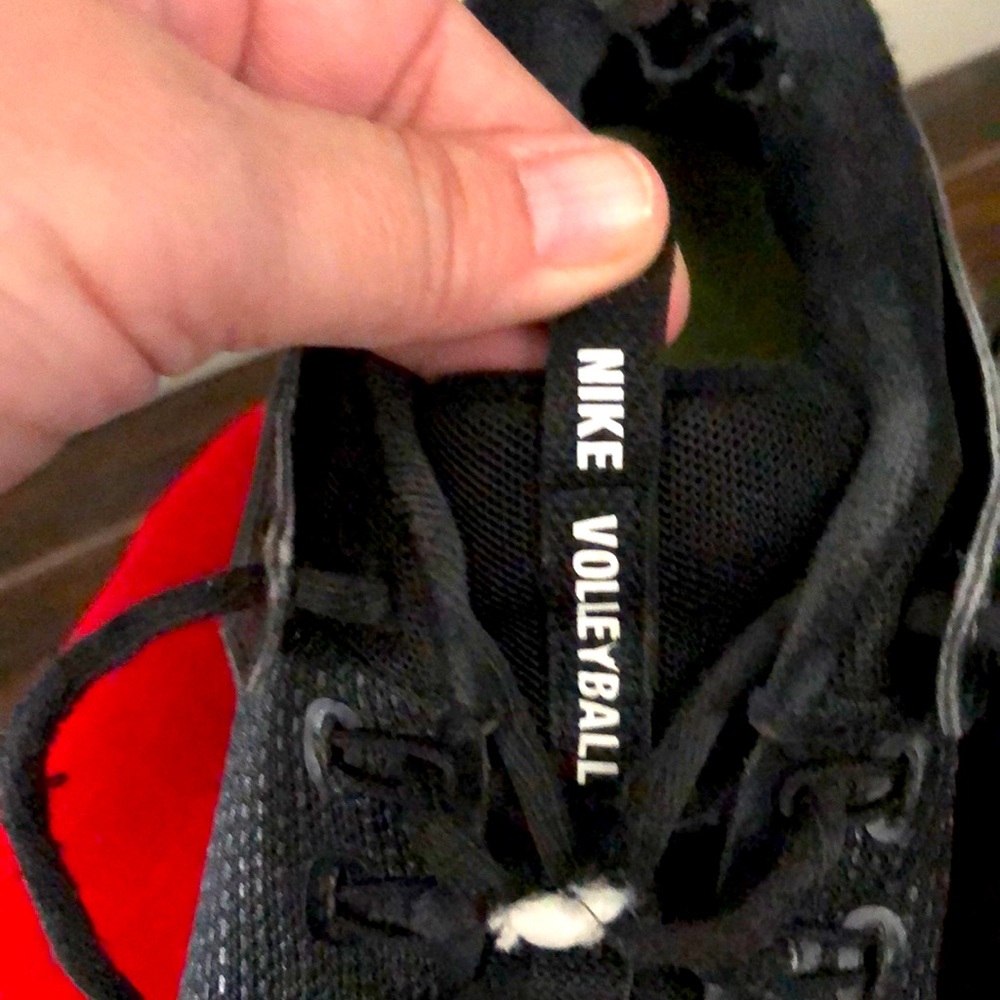 Nike volleyball shoes black